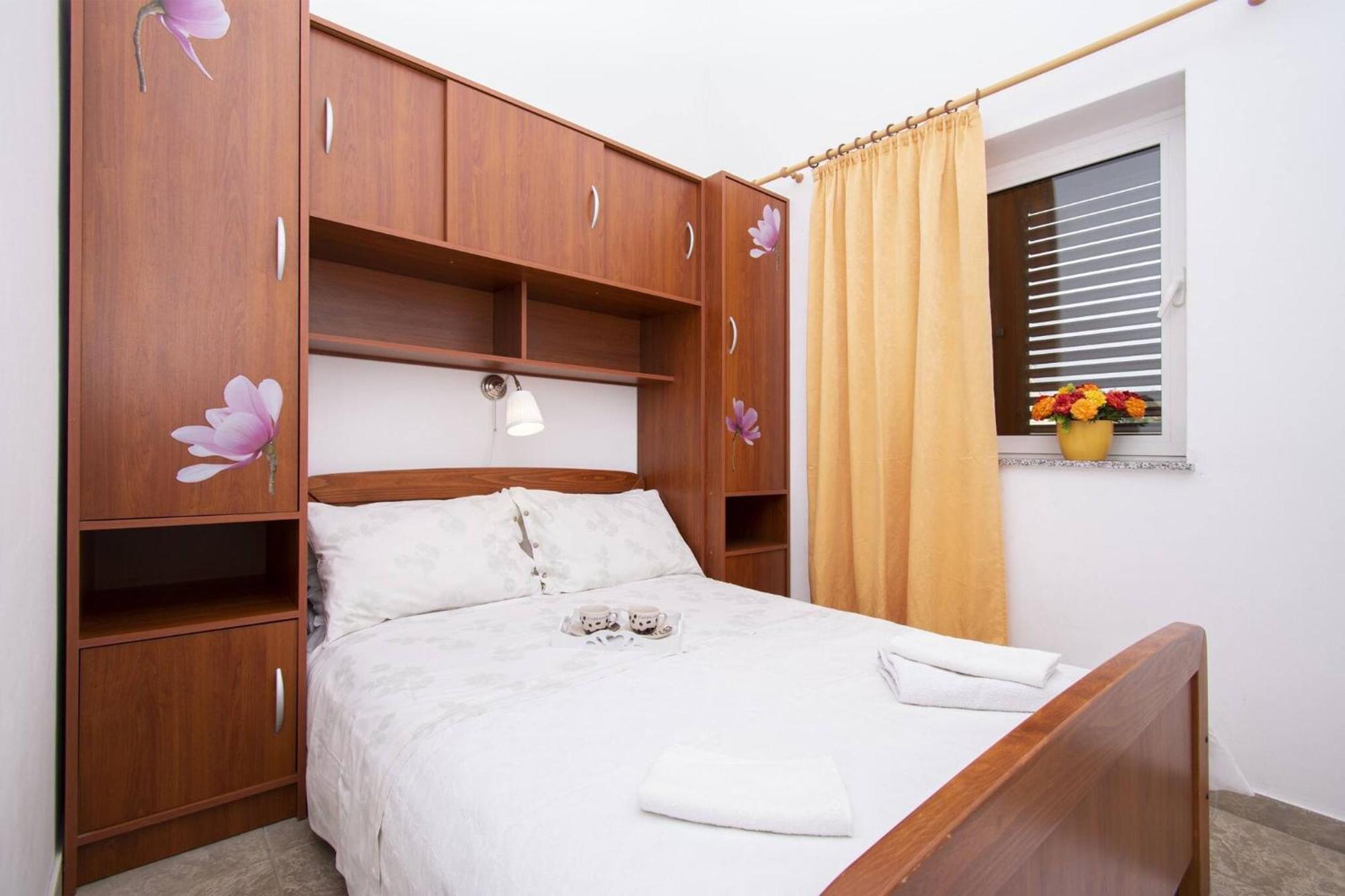Apartment Meri Razanj With Sea View Extérieur photo